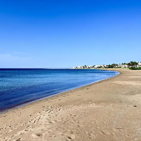 Beachfront Paradise By Gloove Denia
